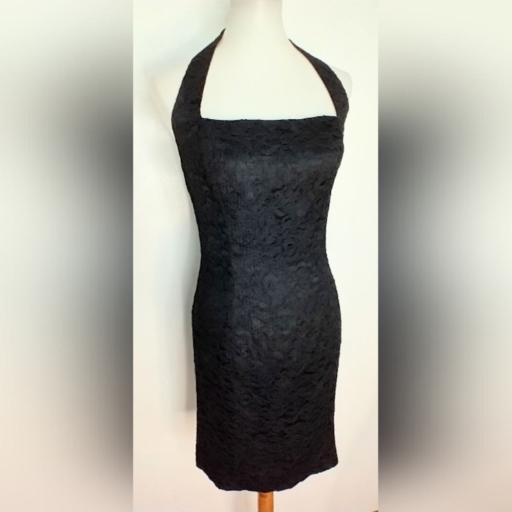 RETRO BLACK LACE HALTER - Picture 4 of 7